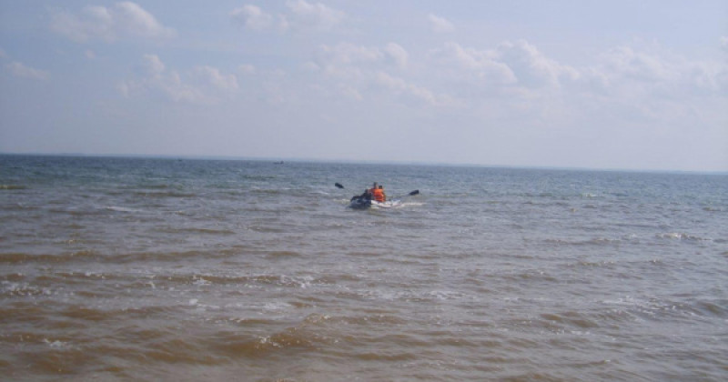 Какое море названо хвалынским в песне окружающий. Хвалынск море. Хвалынское море. Хвалынское море фото. Хвалынским Хвалисским морем.
