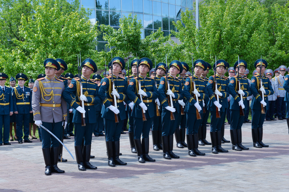 Полиция күні. Токаев полицейский.